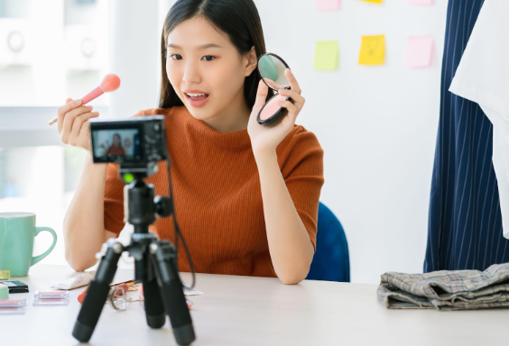 Siapa Bilang Jadi Content Creator Itu Sulit? AI Siap Membantu Anda!